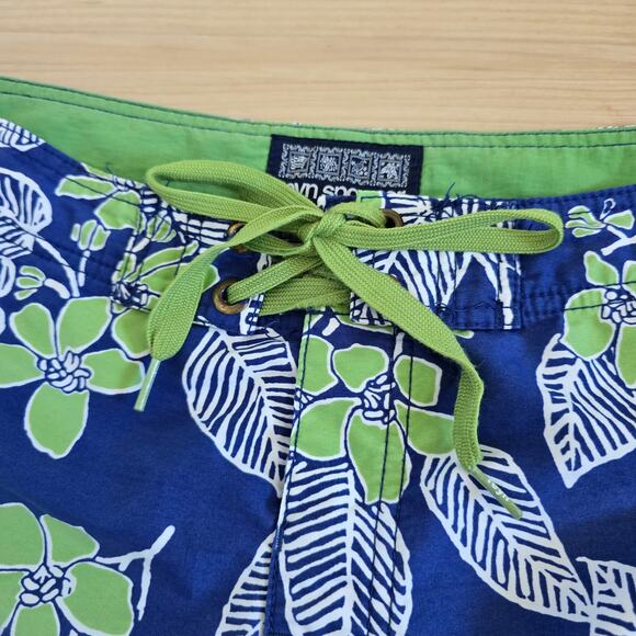 Reyn Spooner Retro Hawaiian Floral Print Board Shorts Size 34 Navy Green Surf - Picture 2 of 10